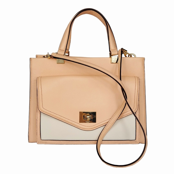 kate spade Handbags - GORGEOUS KATE SPADE TOTE BAG
